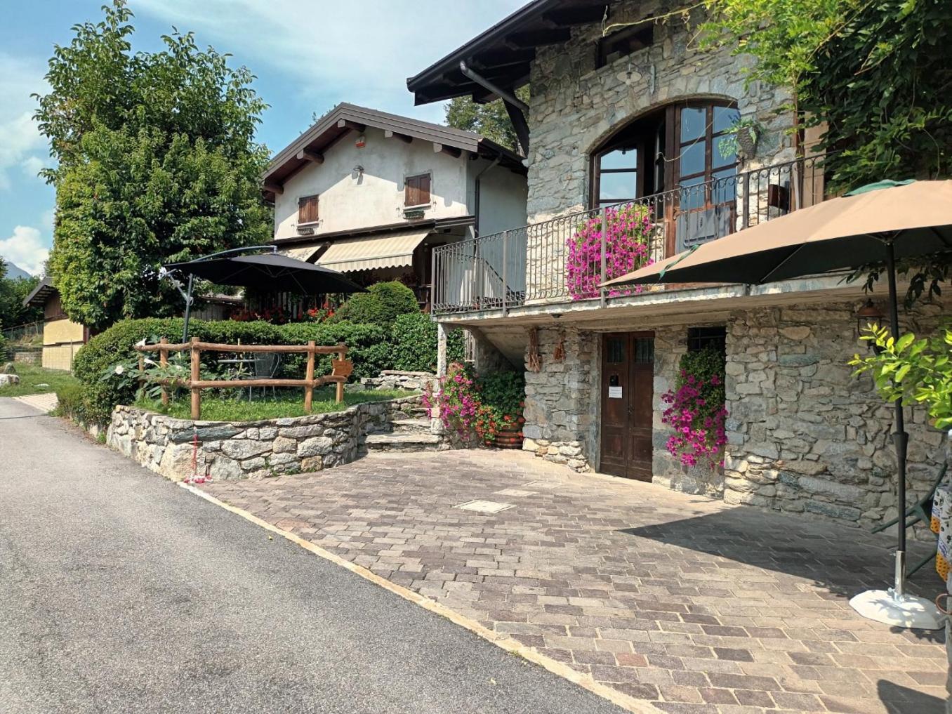 Farmhouse Of Grandfather Chek Bellagio Zewnętrze zdjęcie